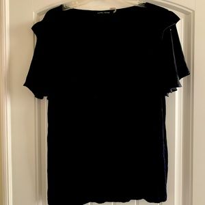 The photo doesn’t do this shirt justice.